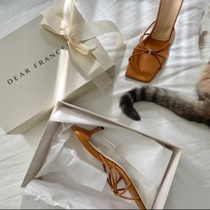 Dear Frances Fan Sandals New in Box Tan Size 39